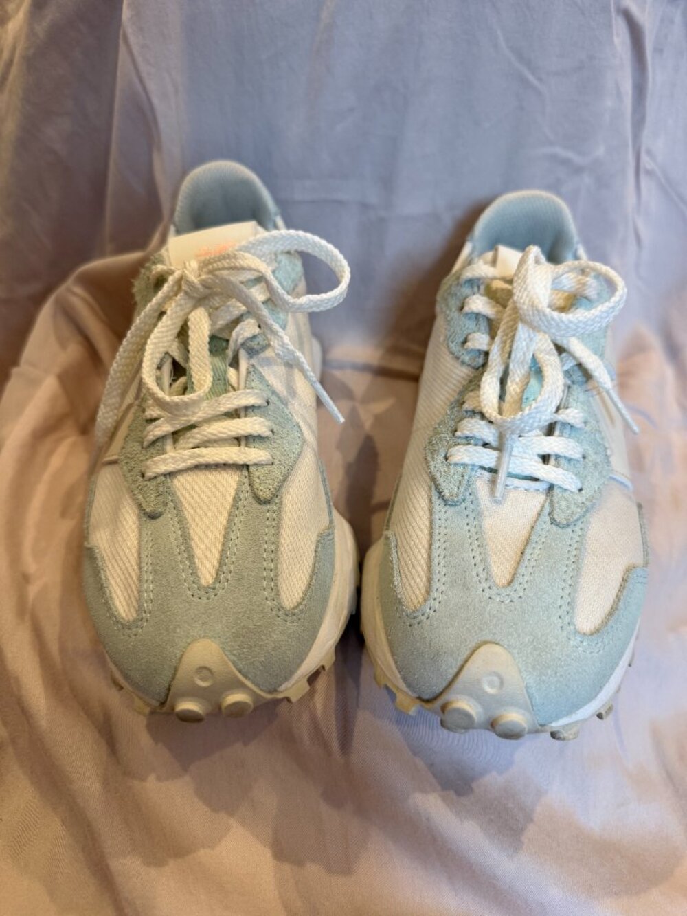 New Balance 327 - Seafoam & Cream/White - size 7.5 women's